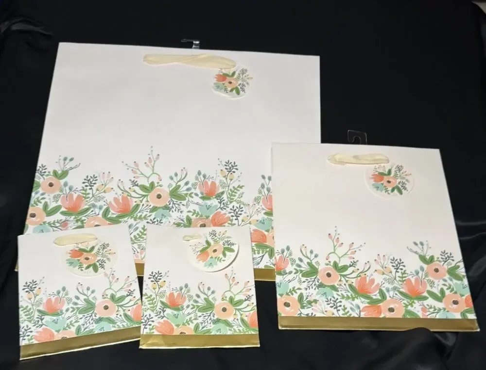 New Rifle Paper Co Wildflower Lot Of 5 1-Large 2-Medium 2-Small Flower Gift Bags
